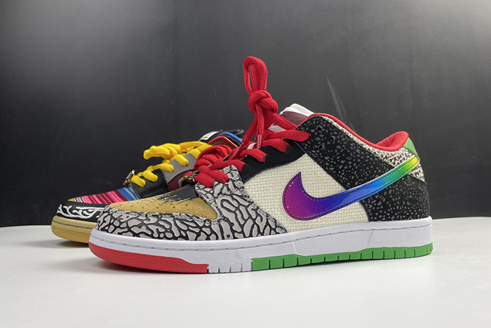 Nike SB Dunk Low”Snkrs