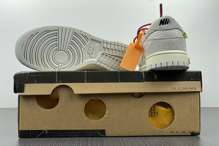 Off-White x Dunk Low