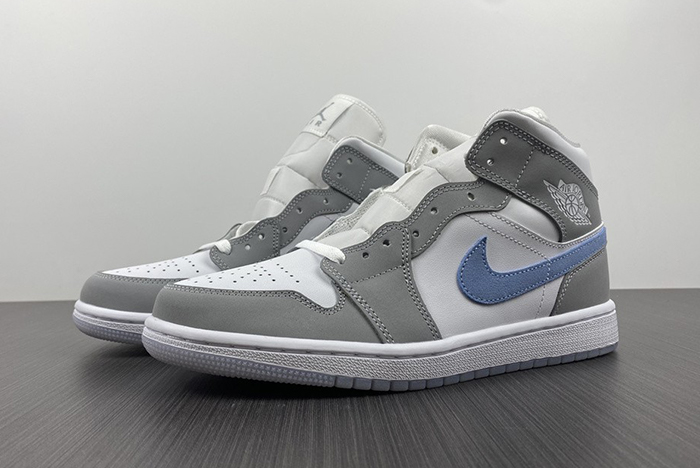 Air Jordan 1 Mid AJ1