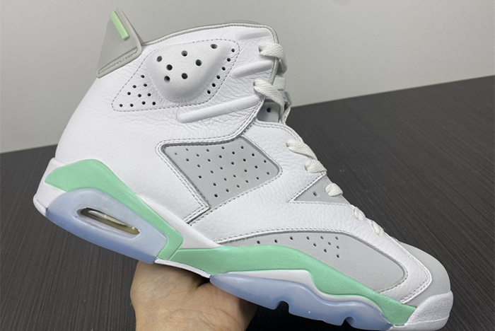 2022 women’s nike air jordan 6 “T*f*ny