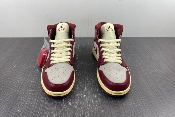 Air Jordan 1 Mid  DZ2820-601