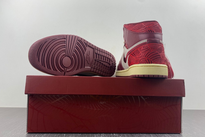 Air Jordan 1 Mid  DZ2820-601