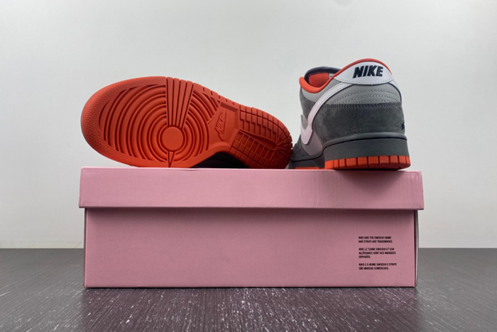 Nike SB Dunk Low 304292-011