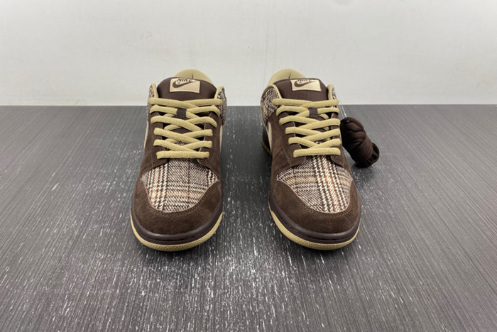 NIKE SB DUNK LOW PRO
